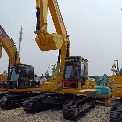 Excavadora usada Komatsu PC220 com 0-2000 horas de trabalho e peso operacional de 22 toneladas