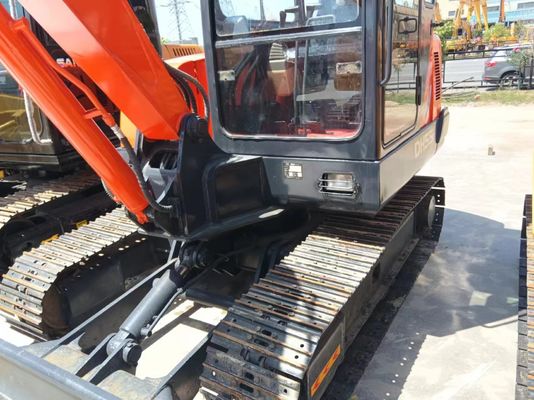 Excavadora Doosan DH55 5.5TON com cilindro hidráulico original e poucas horas de trabalho