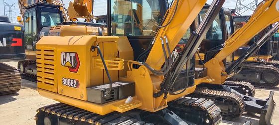 Excavadora CAT 306 original usada com cilindro hidráulico original em bom estado