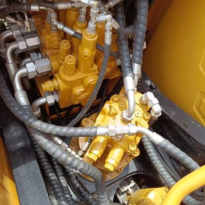 SANY Y135C Excavadora de rastreamento com motor usado SY135C PRO 13.5TON para requisitos do cliente