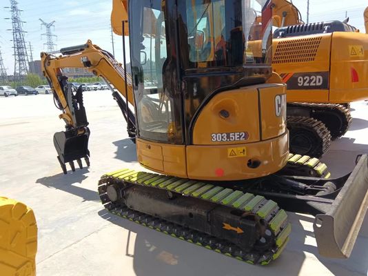 Excavadora usada com válvula hidráulica original CAT 303.5 Japão à venda Capacidade de balde 0,2M3