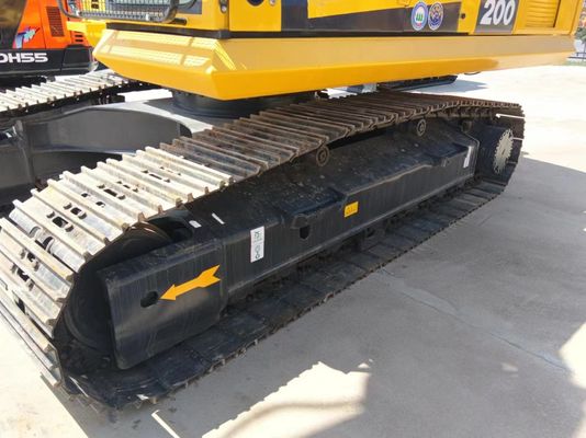 Excavadora original Komatsu PC200 com capacidade de 20 toneladas e poucas horas de trabalho