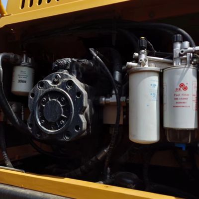 Excavadora VOLVO EC480 com bomba hidráulica original