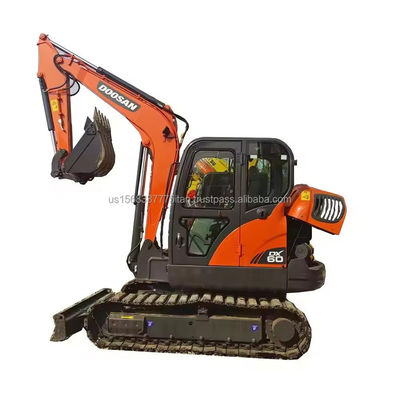 Excavadora DOOSAN DX60 usada em 2016 Ano 0,21M3 Capacidade de balde Excelente eficiência
