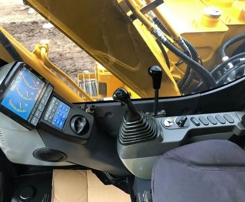 Excavadora usada Komatsu PC70 7T com capacidade de balde de 0,2M3 e boa condição de marcha
