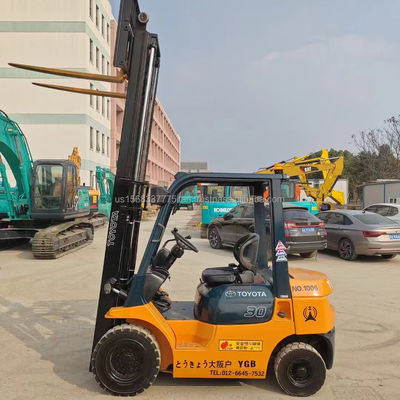 Toyota 7F30 em empilhadeira e máquina razoavelmente utilizada com comprimento de garfo 1000 mm peso KG 3000 kg