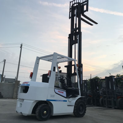 Japão TCM 2,5 toneladas em serviço 0-2000 horas de trabalho 4500 kg Garantia do peso da máquina