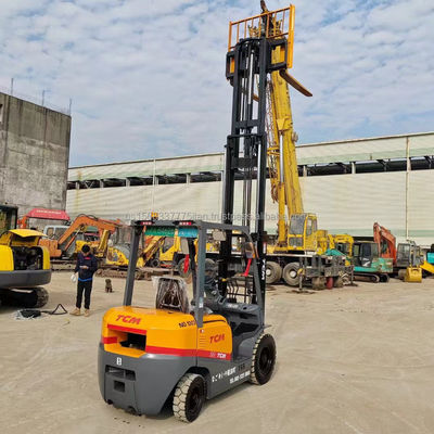 Camião elevador TCM 3 toneladas Camião elevador de segunda mão no Japão com 45 kW e 0-2000 horas de trabalho