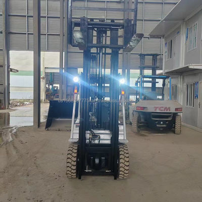 Japão TCM YGB 3 toneladas em segunda mão em empilhadeira com 45kw de potência e 0-2000 horas de trabalho