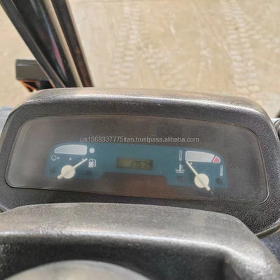 Toyota FD50 em ótimo estado e com 3 toneladas de peso operacional em estoque