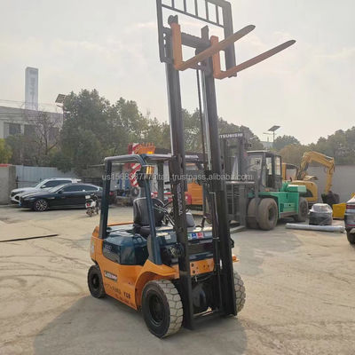Original Japão 45kw Toyota 4.5 Ton Forklift FD45 Caminhão de elevação para manuseio de carga pesada