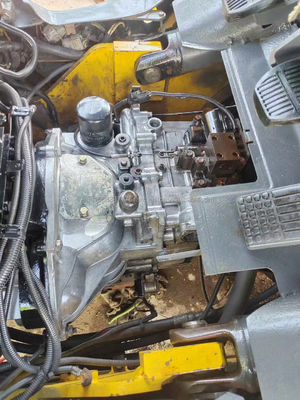 Horário de trabalho reduzido Empregado Komatsu em 3 toneladas com válvula hidráulica original no Japão