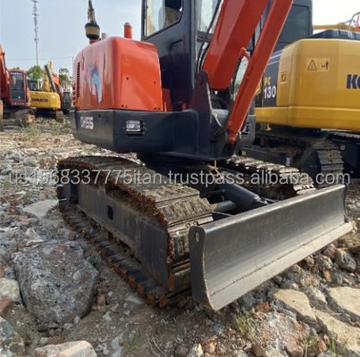 Excavadora DOOSAN DH55 com cilindro hidráulico original com grande eficiência e desempenho