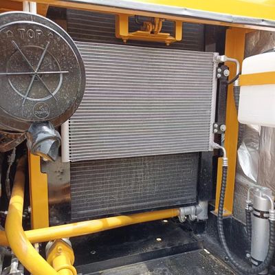 Excavadora média Sany 135c Pro usada com cilindro hidráulico original e potência de 73kw