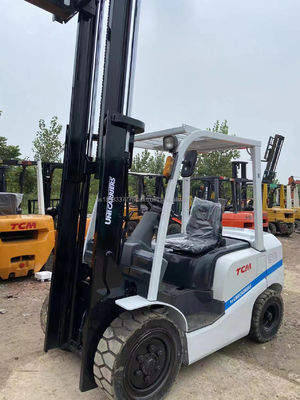 TCM Used Forklift 30 com motor diesel de alto desempenho