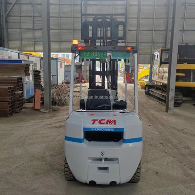 3000 kg Peso TCM 30 empilhadeira usada para lojas de materiais de construção Excelente desempenho