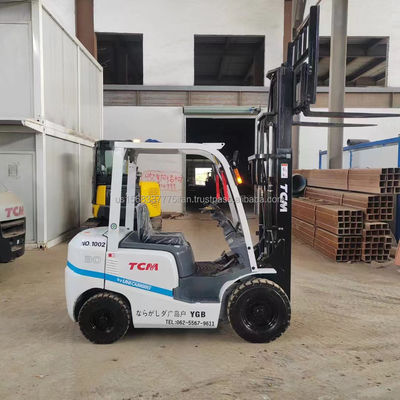 3000 kg Peso TCM 30 empilhadeira usada para lojas de materiais de construção Excelente desempenho