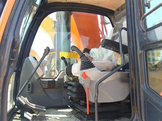 Excavadora usada Doosan DX300 com capacidade de balde de 1,5 m3 e peso da máquina de 30000 kg