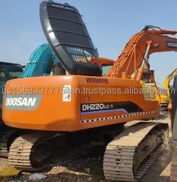 Excavadora Doosan DH220-7 Usada e em boas condições com válvula hidráulica original