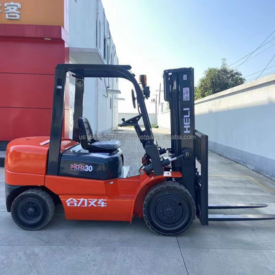 Lojas de materiais de construção beneficiam de empilhadeira HILI AC20 com fonte de energia diesel