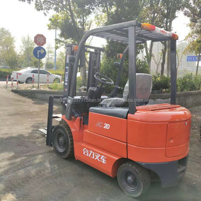 Lojas de materiais de construção beneficiam de empilhadeira HILI AC20 com fonte de energia diesel