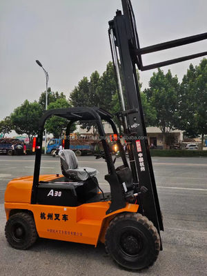 4.5 Excelente desempenho Máquina usada de empilhadeira Hangzhou A30 com comprimento de garfo de 1000 mm