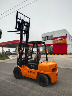 4.5 Excelente desempenho Máquina usada de empilhadeira Hangzhou A30 com comprimento de garfo de 1000 mm