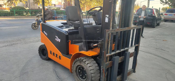 Máquina usada de empilhadeira Hangzhou J30 com excelente desempenho e 3000 kg de peso