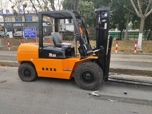 Hangzhou Forklift R50 Máquina usada de alto desempenho com comprimento de garfo de 2 m e peso de 4500 kg