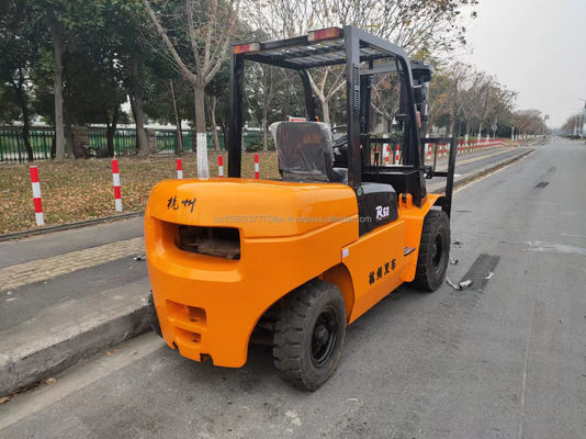 Hangzhou Forklift R50 Máquina usada de alto desempenho com comprimento de garfo de 2 m e peso de 4500 kg