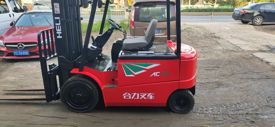 Fornecimento de retalho Pequena empilhadeira diesel empilhadeira usada Heli AC30 Fonte de energia Motor diesel