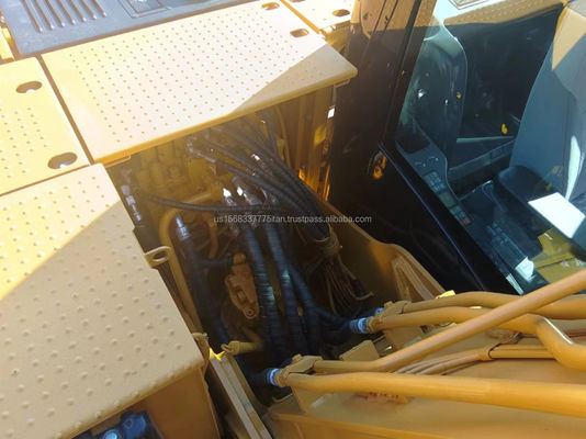 Japão usou uma escavadeira Caterpillar 312D2GC em boas condições para lojas de materiais de construção