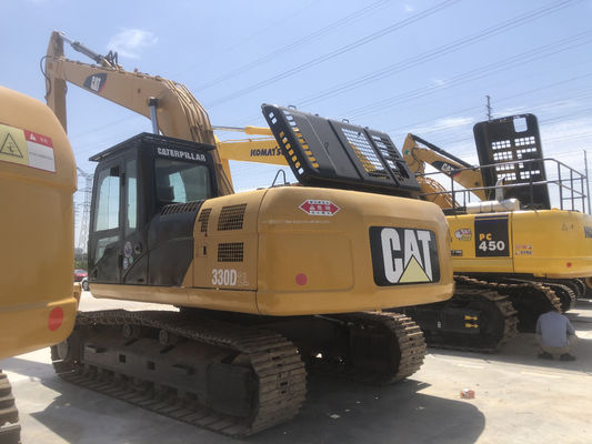 Excavadora Cat 330D2L de 30 toneladas com capacidade de balde de 1,56M3 e ano de 2016