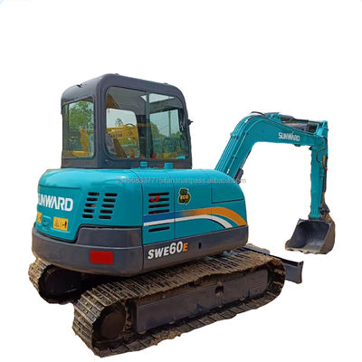 Excavadora hidráulica SWE 60E de 6 toneladas com capacidade de balde de 0,34 m3 em bom estado