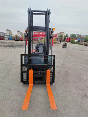 Elevador elétrico Toyota 9F30 usado Uma solução de manuseio de materiais confiável e durável