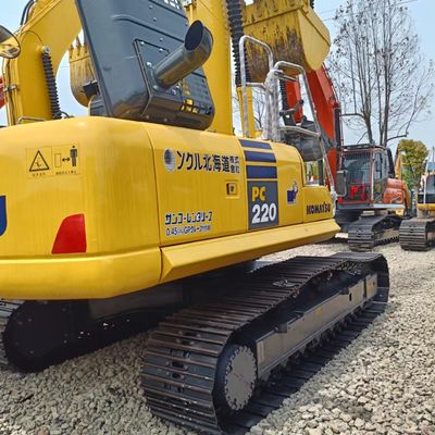 22 toneladas de peso operacional Komatsu PC220 Equipamento de construção de segunda mão no mercado