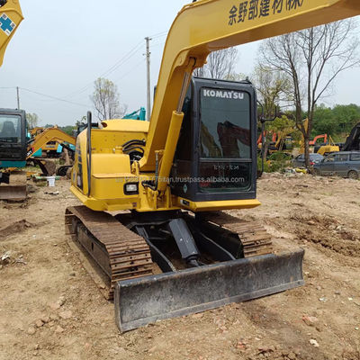 Excavadora Komatsu PC100 de 10 toneladas usada com cilindros hidráulicos originais em Xangai