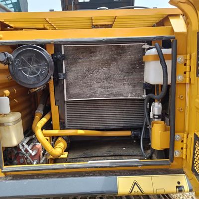 Sany SY135C Pequena Excavadora Usada 0,6M3 Capacidade de Balde e 73kw de Potência para Construção