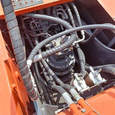 Usado Hitachi ZX350 Crawler Excavator com bomba hidráulica original em 2016 a preços acessíveis