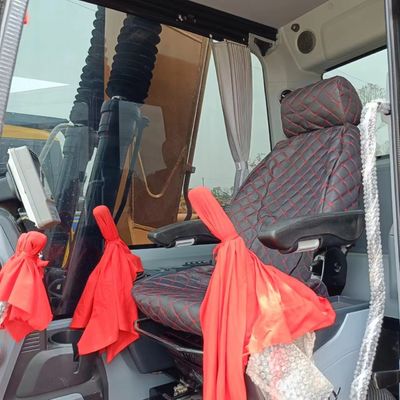 Excavadora hidráulica de tamanho médio Sany SY135C usada com bomba hidráulica original em 2016