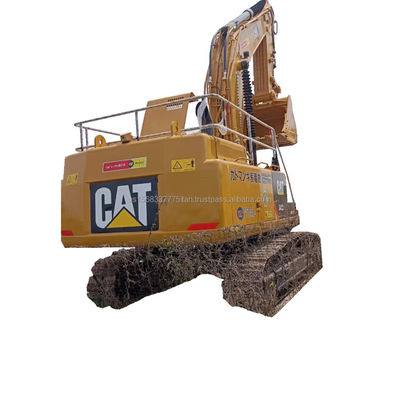 Excavadora Caterpillar 349 com capacidade de balde de 3,1 m3 e poucas horas de trabalho
