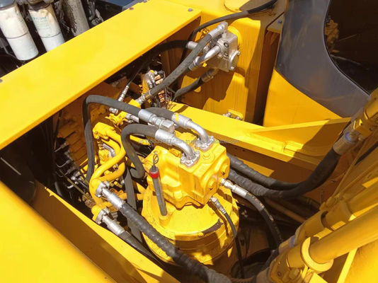 Excavadora usada Komatsu PC450 com poucas horas de trabalho e cilindro hidráulico original