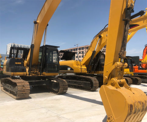 Máquina de escavadeira pesada de 30 toneladas Caterpillar 330 Usada com 156 kW Potência 30000 KG