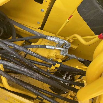 Válvula hidráulica original Komatsu PC220 Excavadora segunda mão 0-2000 Horas de trabalho agora