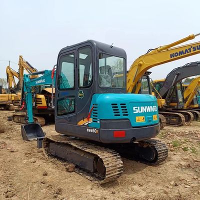 Motor usado da Caterpillar e componentes da Hyundai na mini escavadeira Sunward SWE60E de 6 toneladas