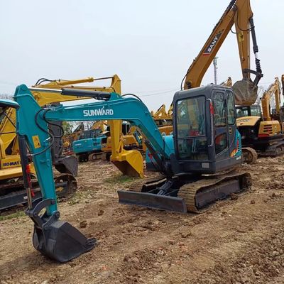 Motor usado da Caterpillar e componentes da Hyundai na mini escavadeira Sunward SWE60E de 6 toneladas